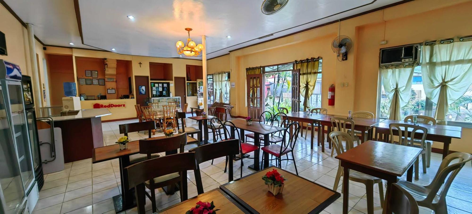 Oyo 1038 William Hearts Pension Puerto Princesa Luaran gambar