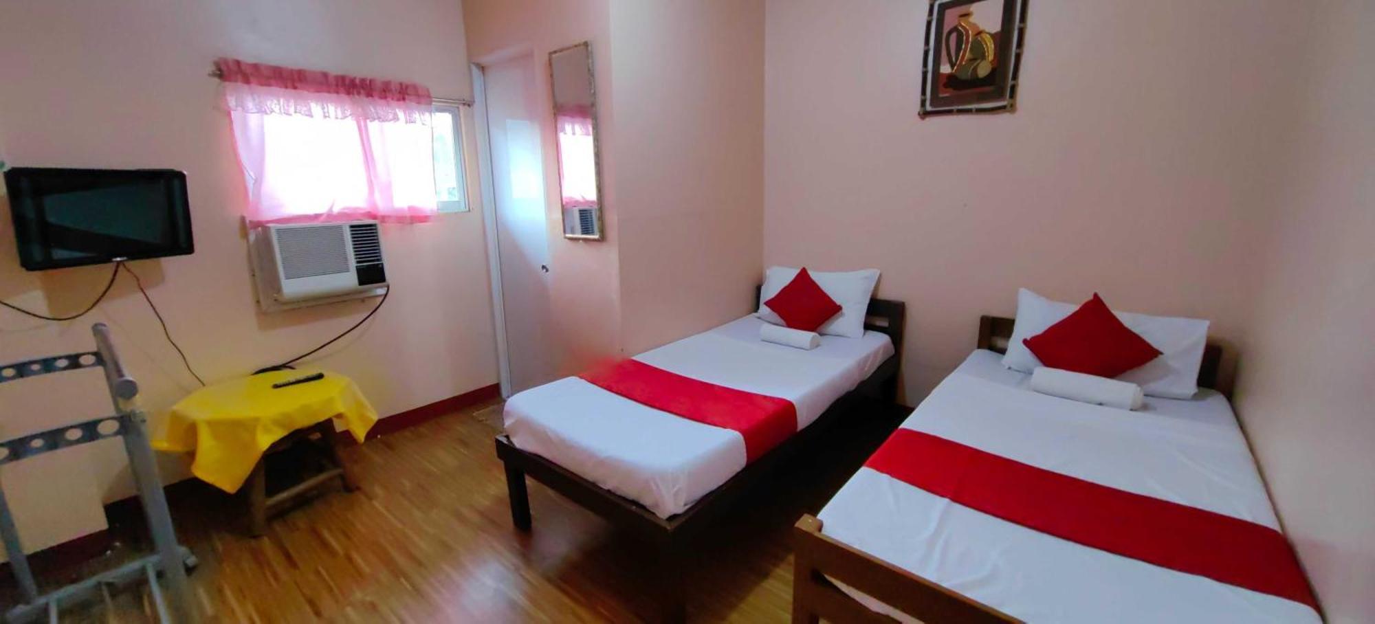 Oyo 1038 William Hearts Pension Puerto Princesa Luaran gambar