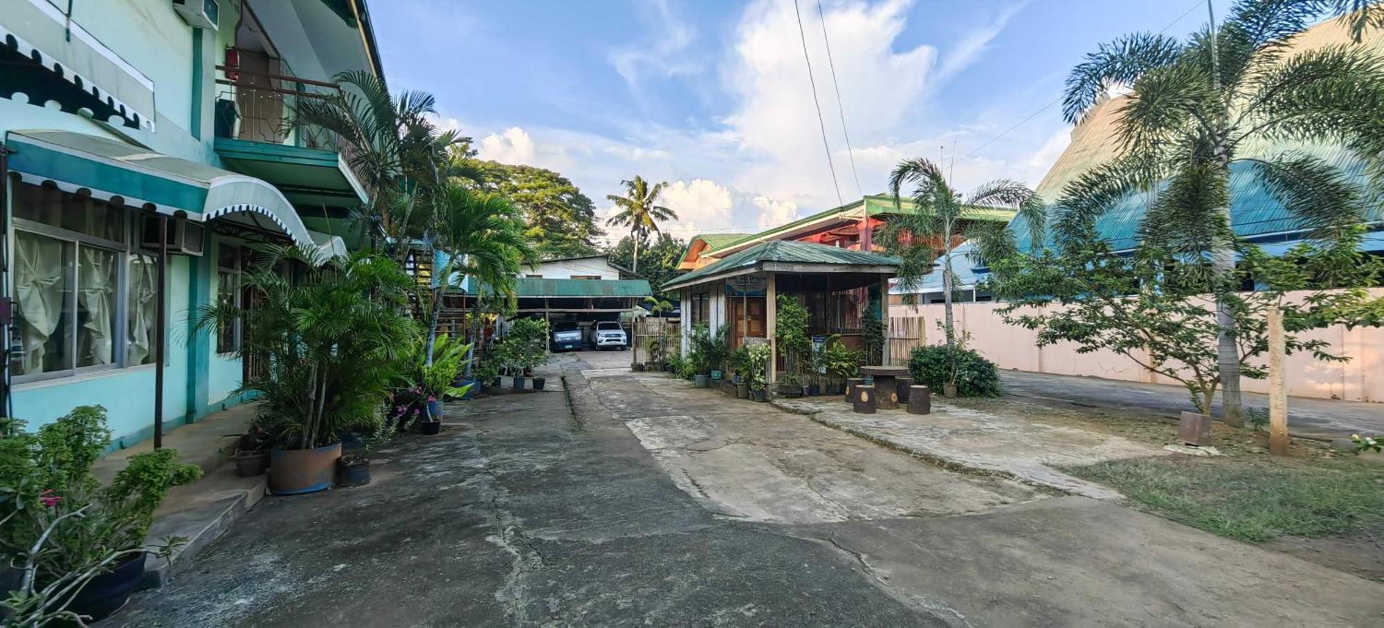 Oyo 1038 William Hearts Pension Puerto Princesa Luaran gambar