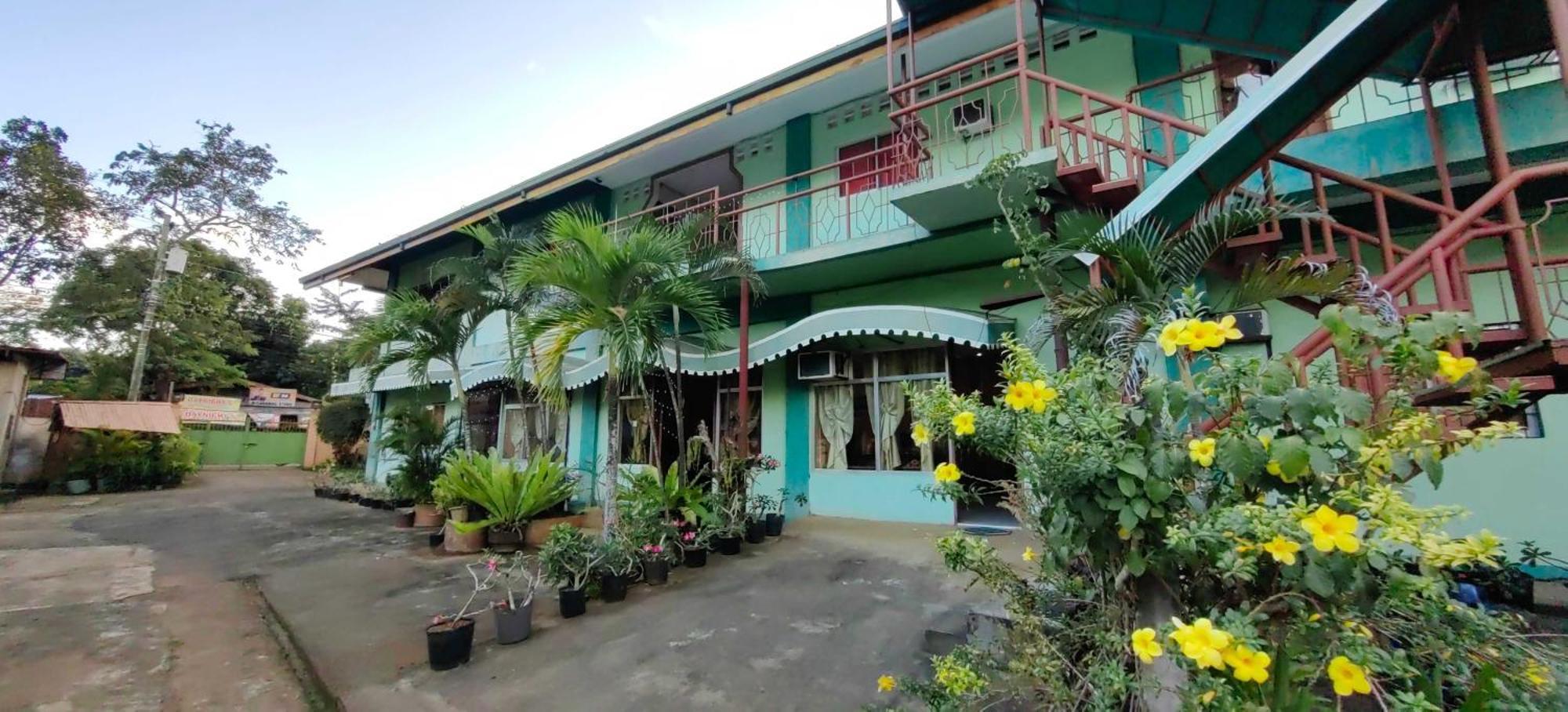 Oyo 1038 William Hearts Pension Puerto Princesa Luaran gambar